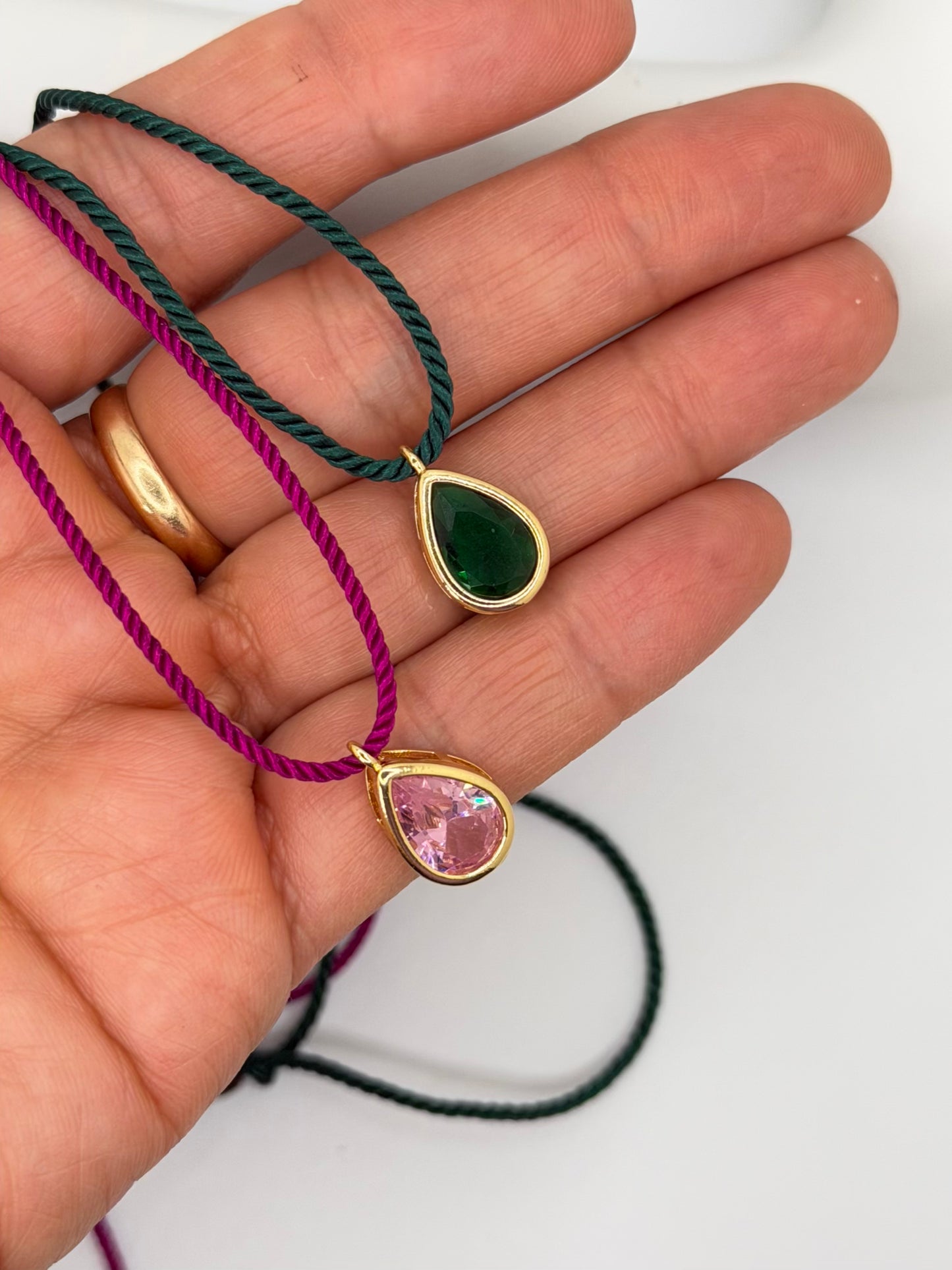 ZIRCON AND CORD NECKLACE