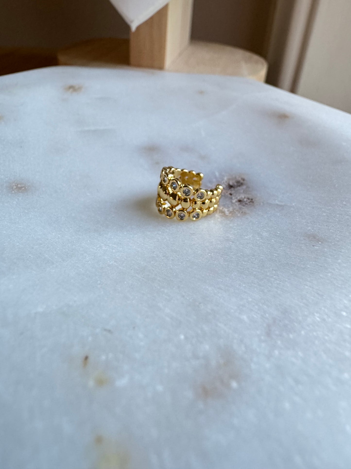 STEPHANI EARCUFF