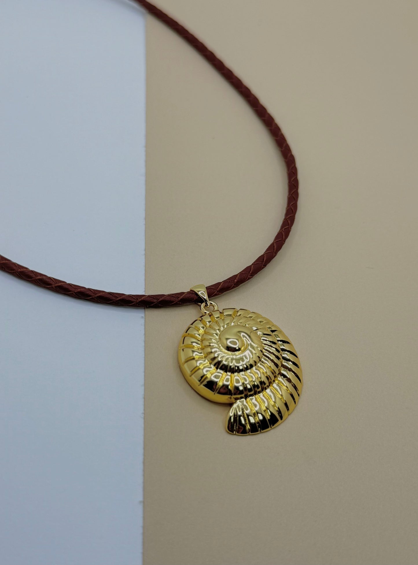 BAY NECKLACE