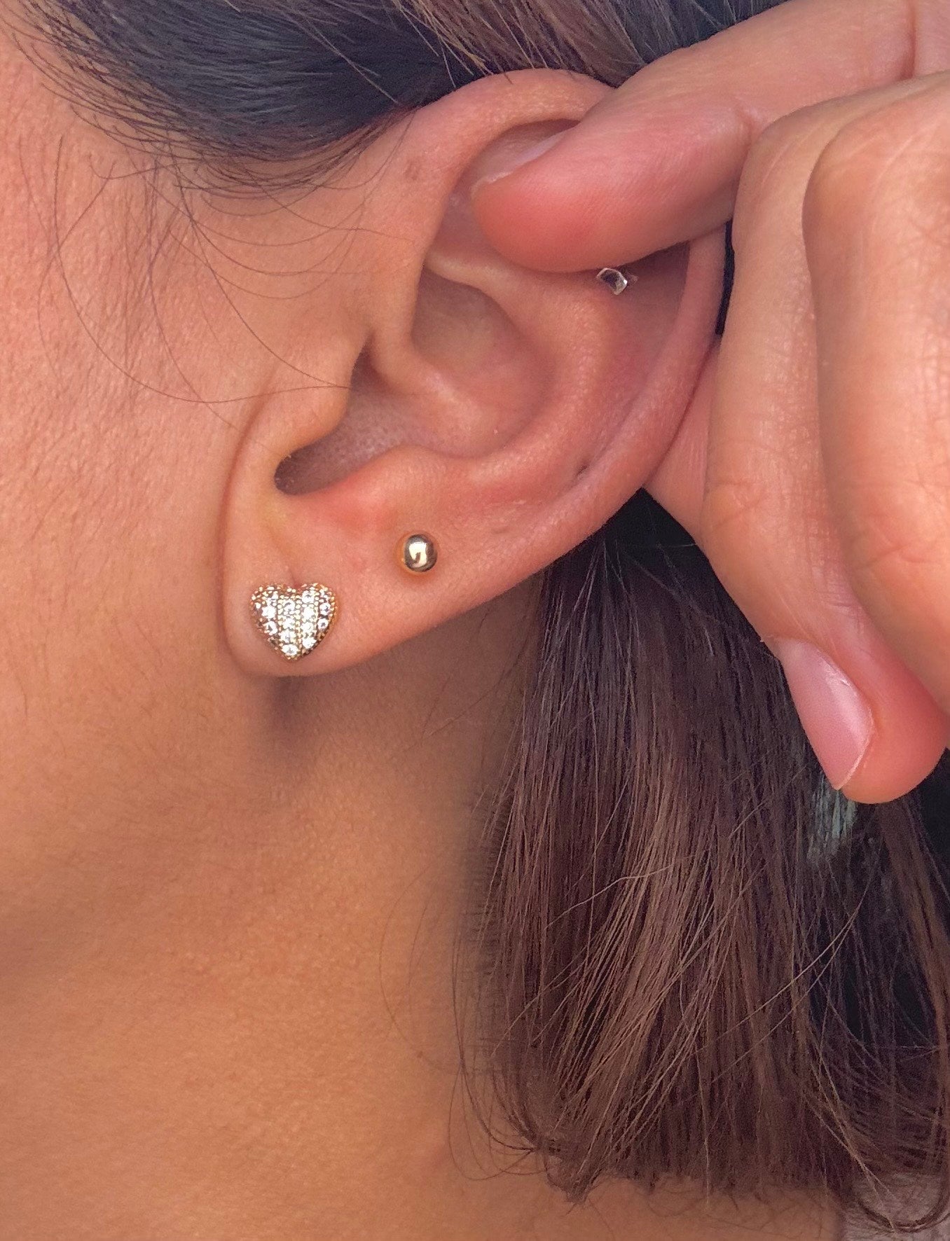 LILY EARRING