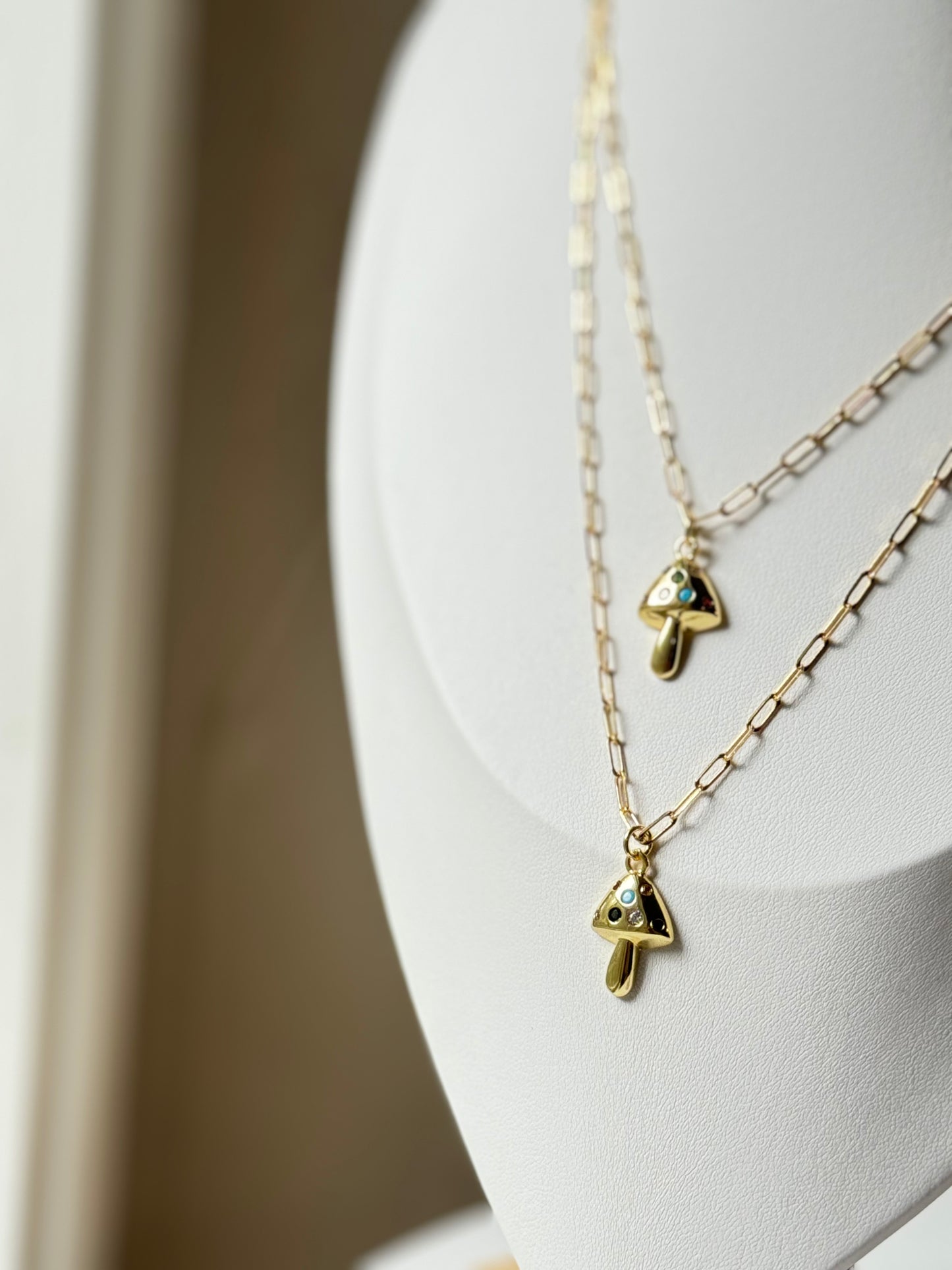 AMA NECKLACE