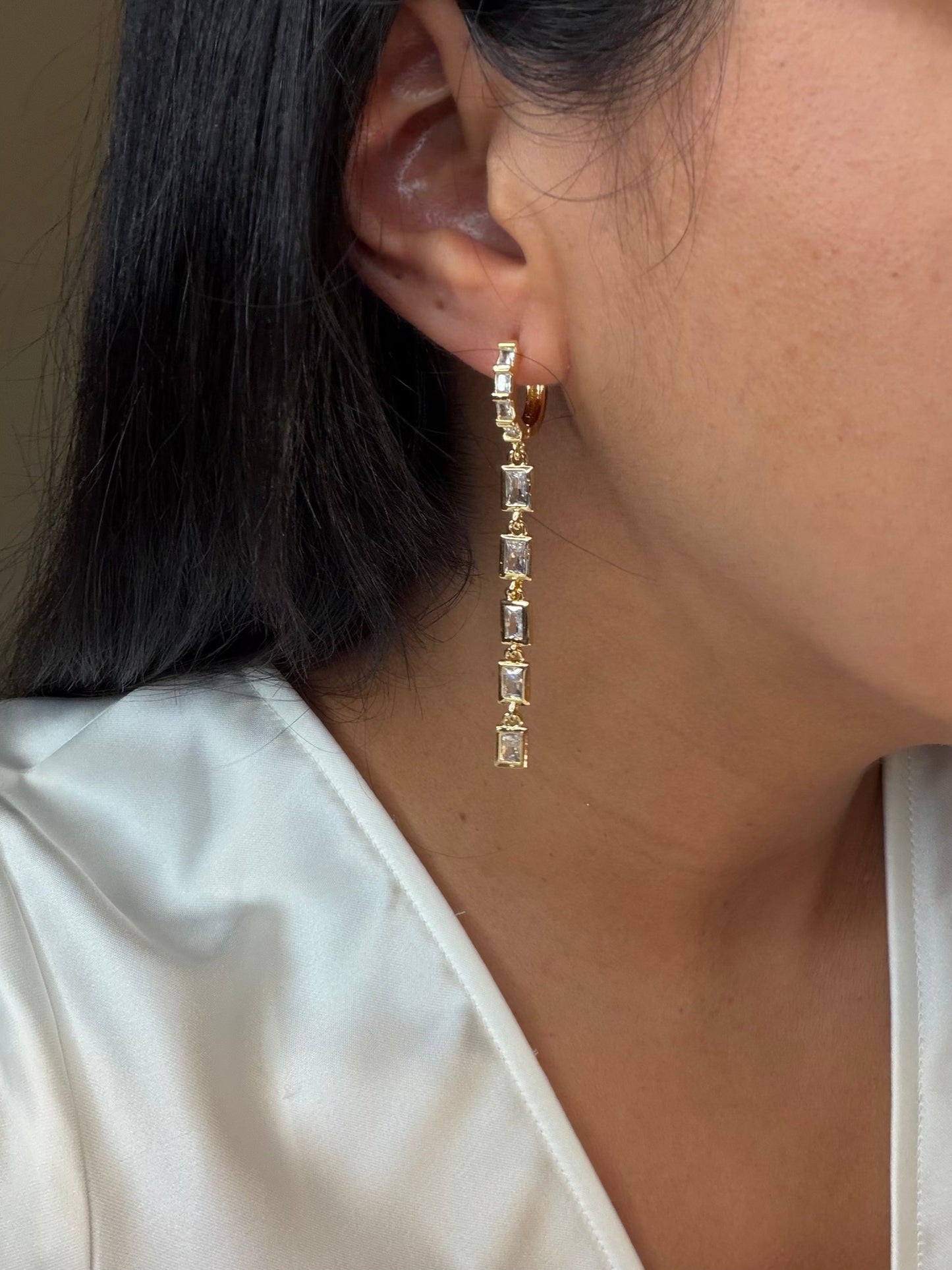 LARGE ZIRCON EARRING