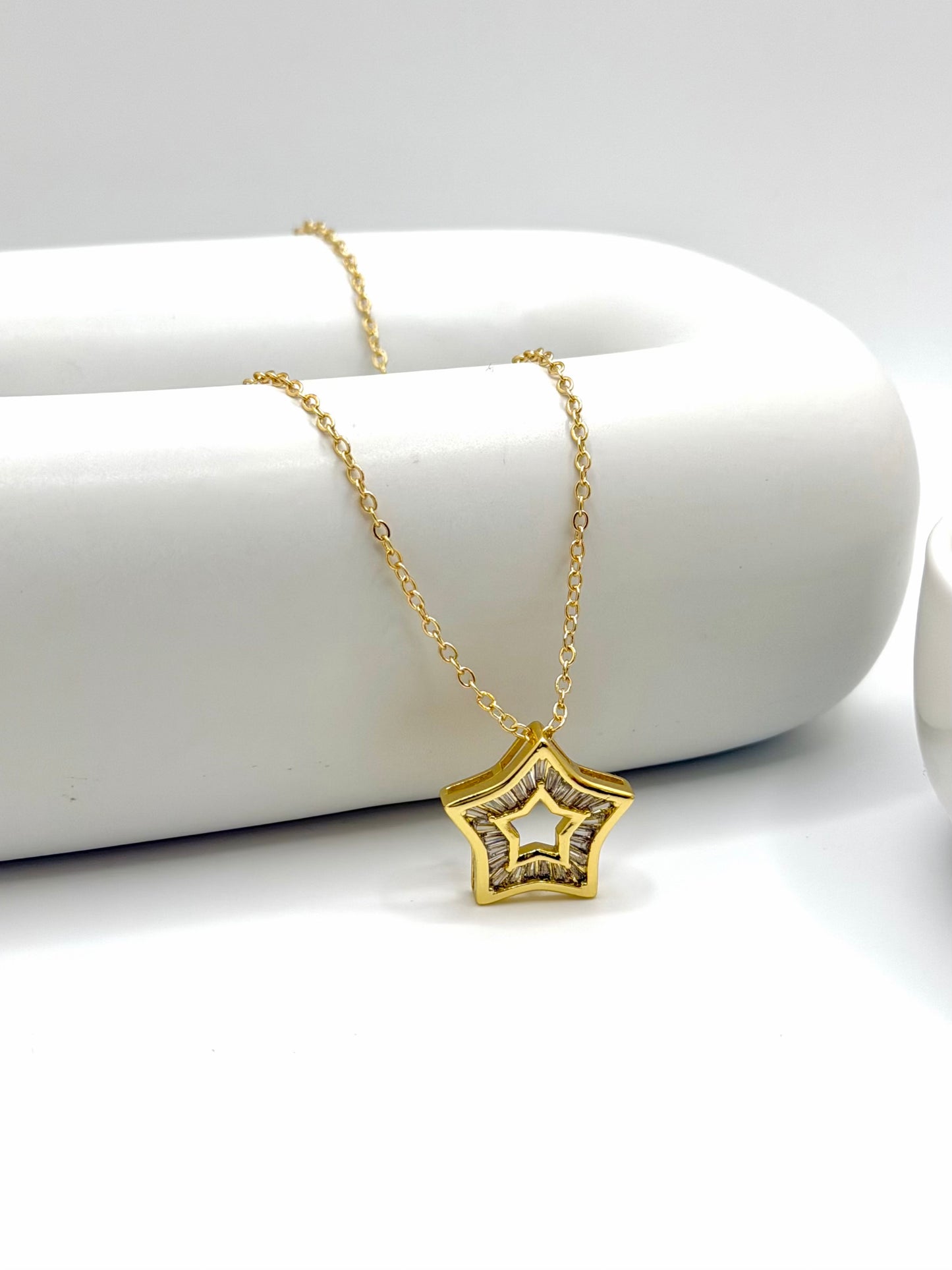 BRIGHT STAR NECKLACE