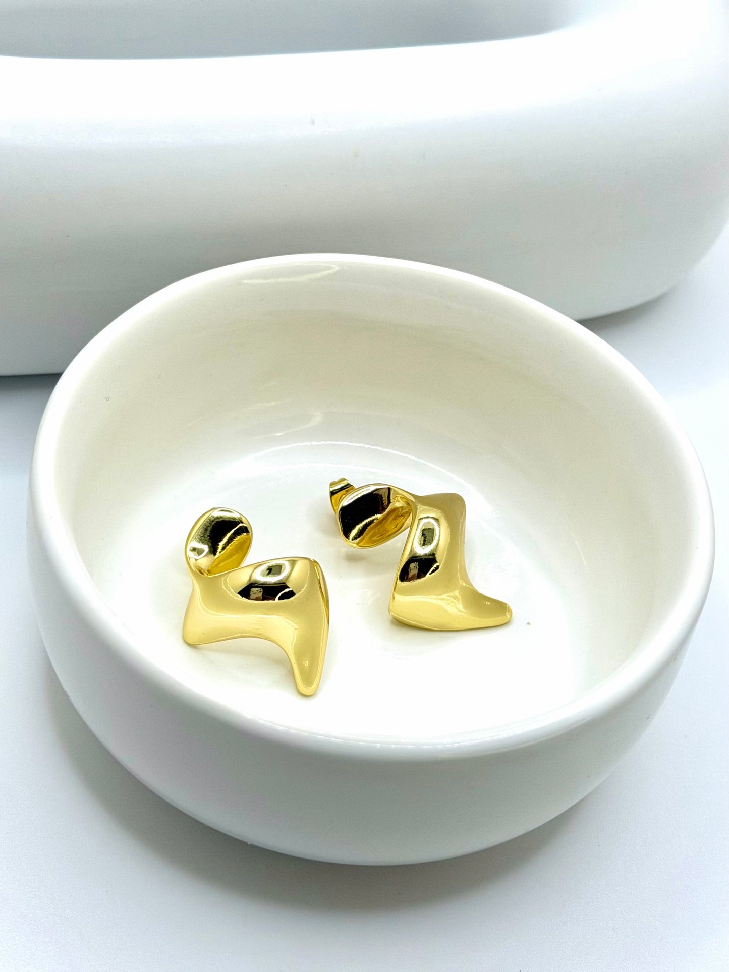 GOLD WAVE EARRING