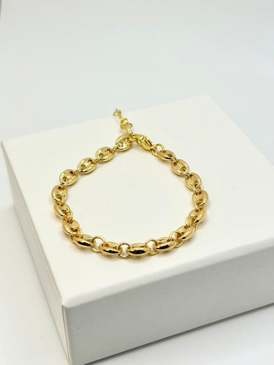 GOLD CHAIN BRACELET