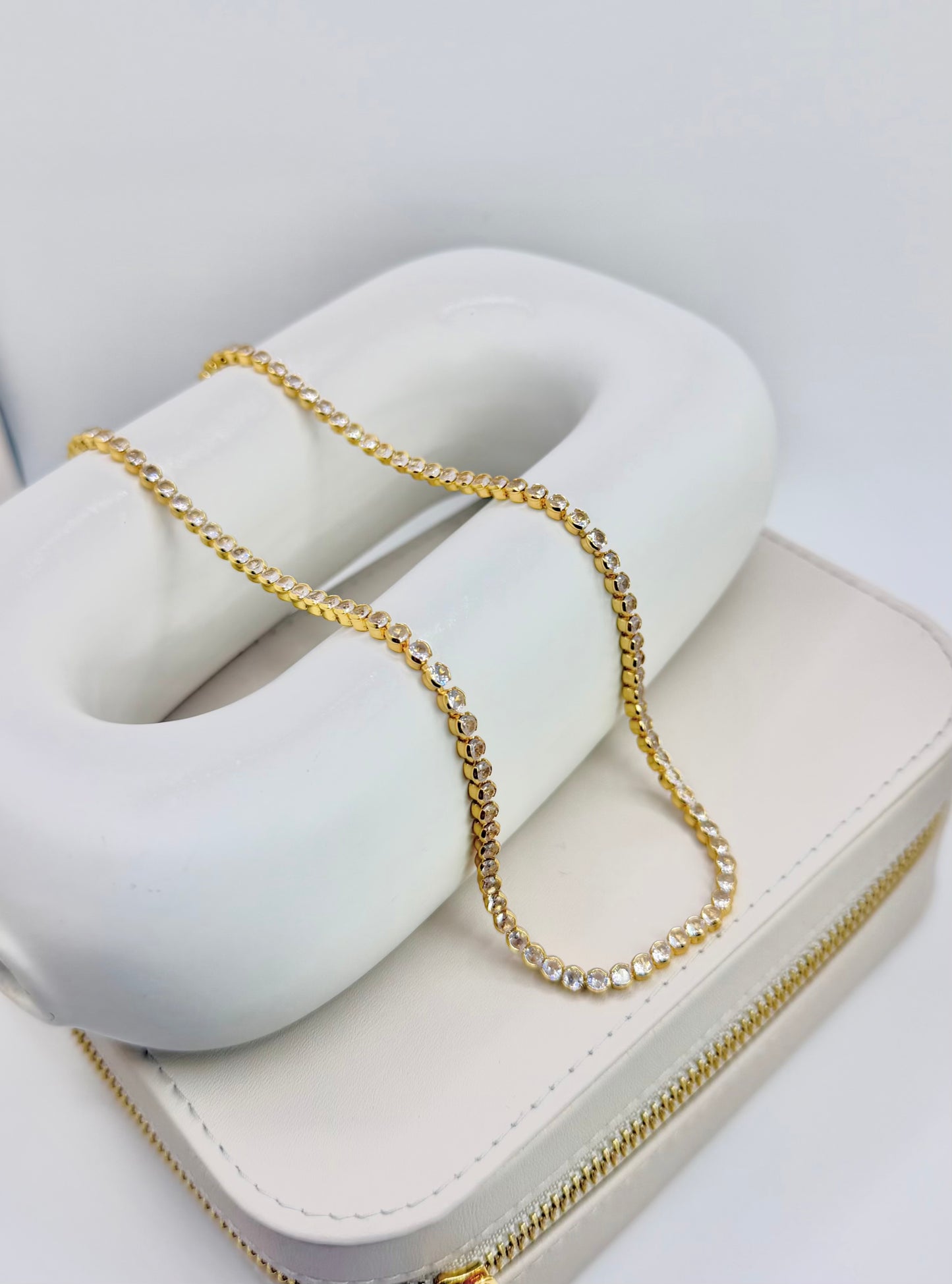 WHITE TENNIS NECKLACE