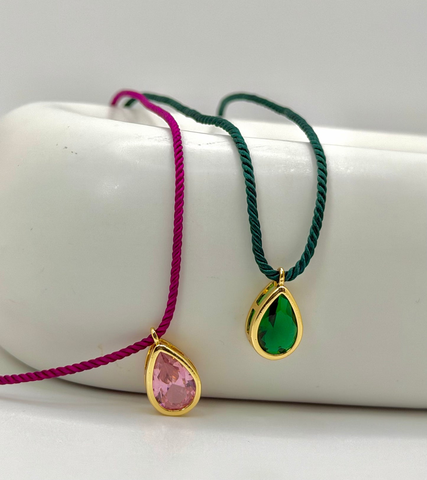 ZIRCON AND CORD NECKLACE