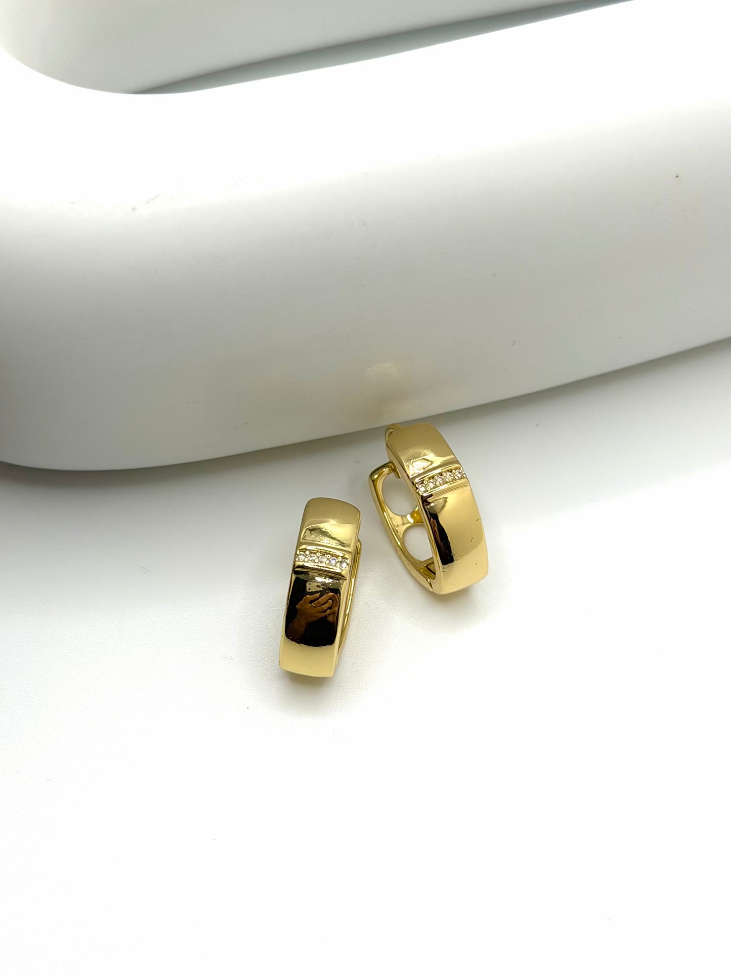 HOOPS FLAT ZIRCON EARRING