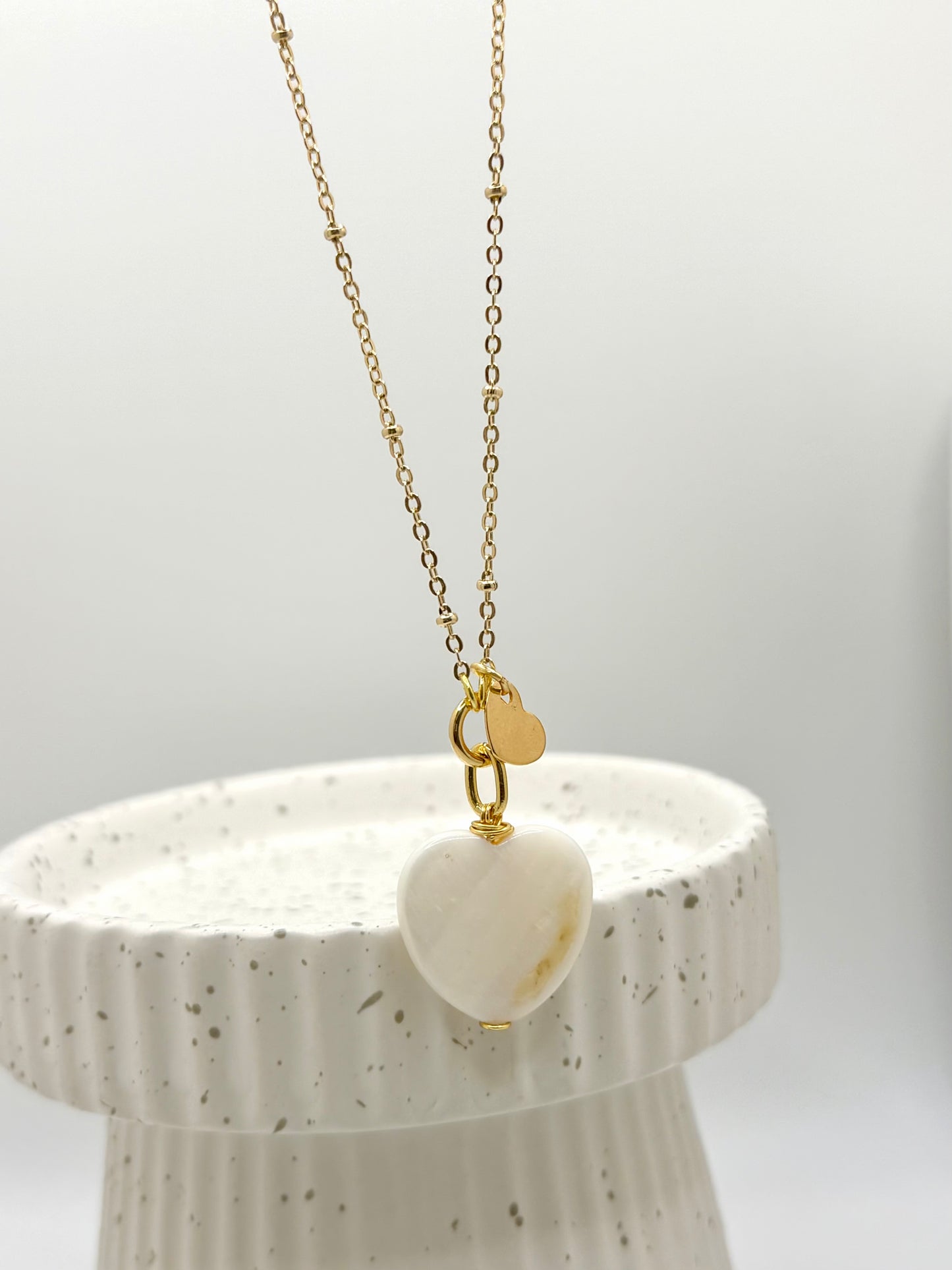 NACAR HEART NECKLACE