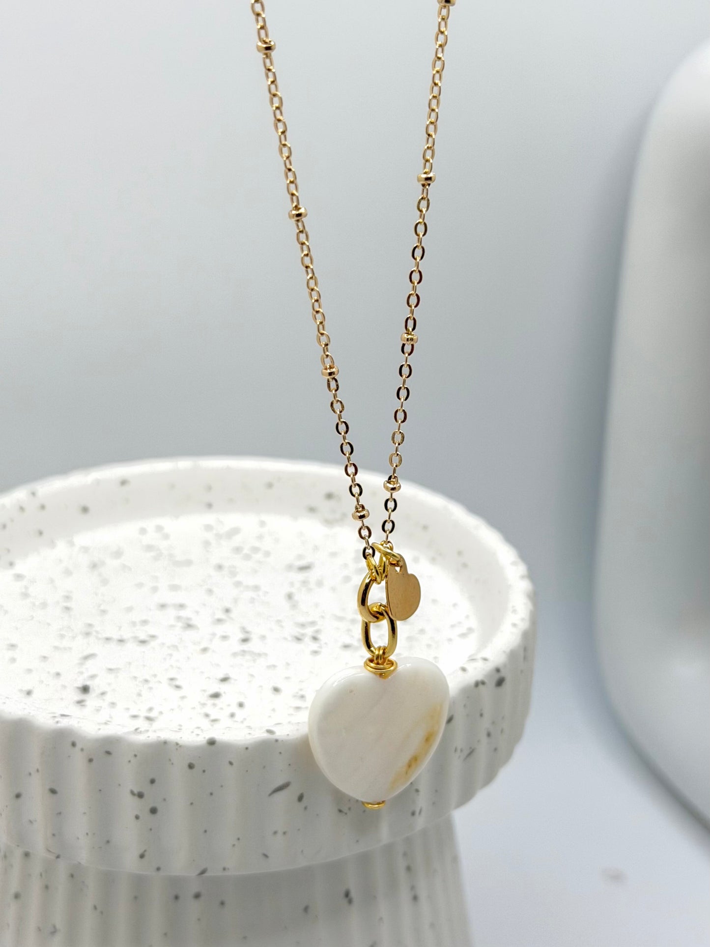 NACAR HEART NECKLACE