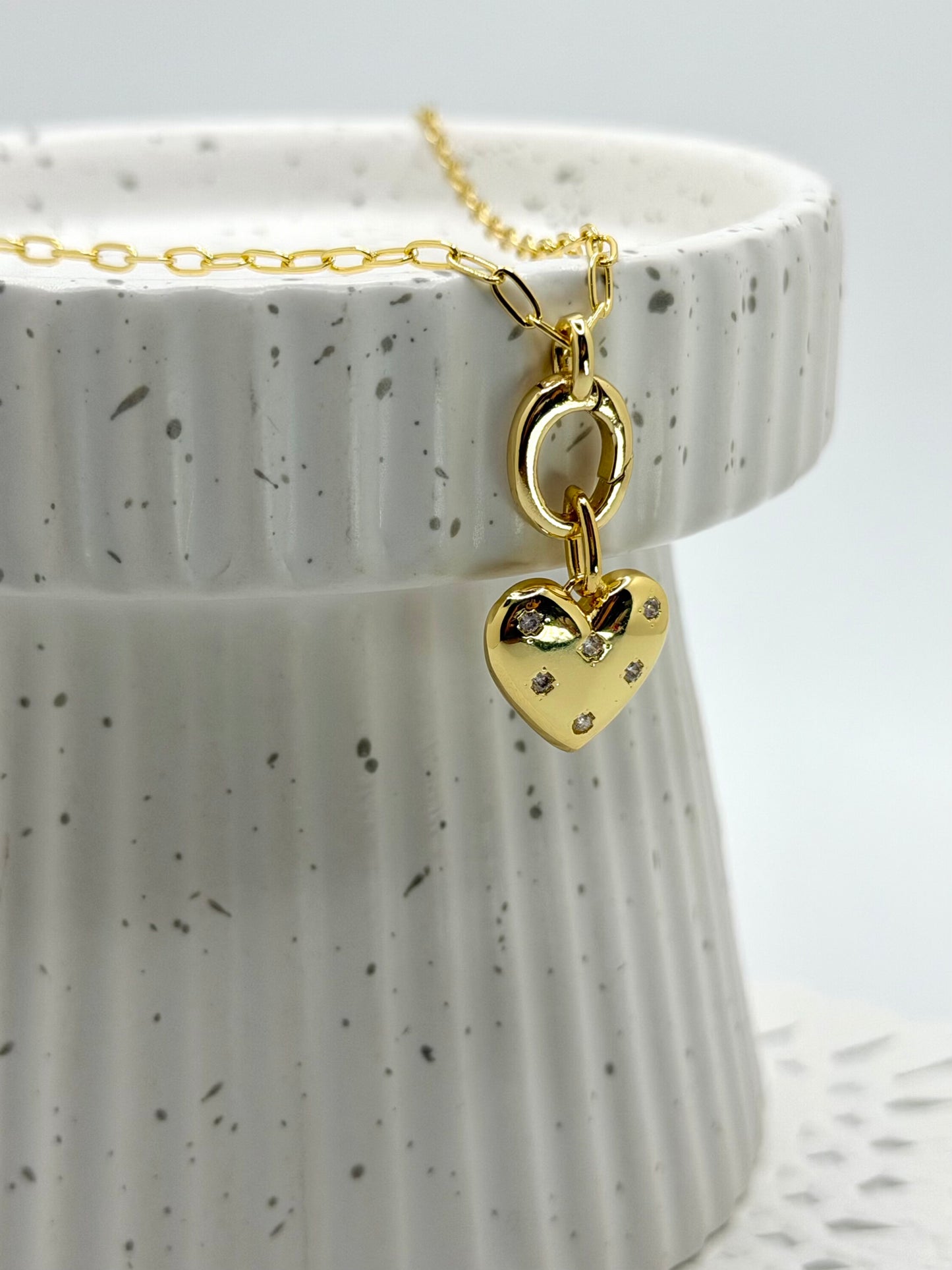 ZIRCON HEART NECKLACE