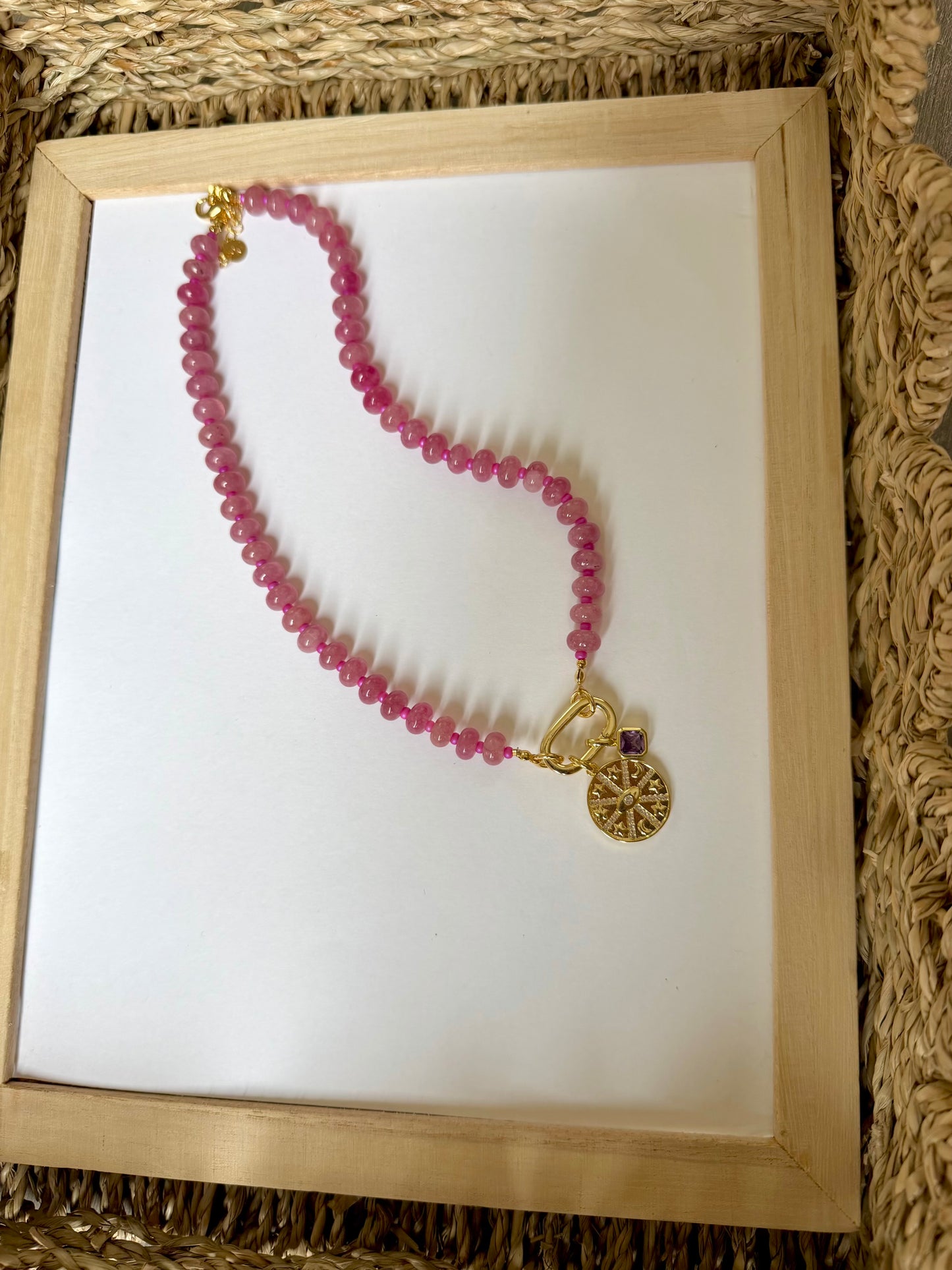 PUKAS LAVANDA NECKLACE