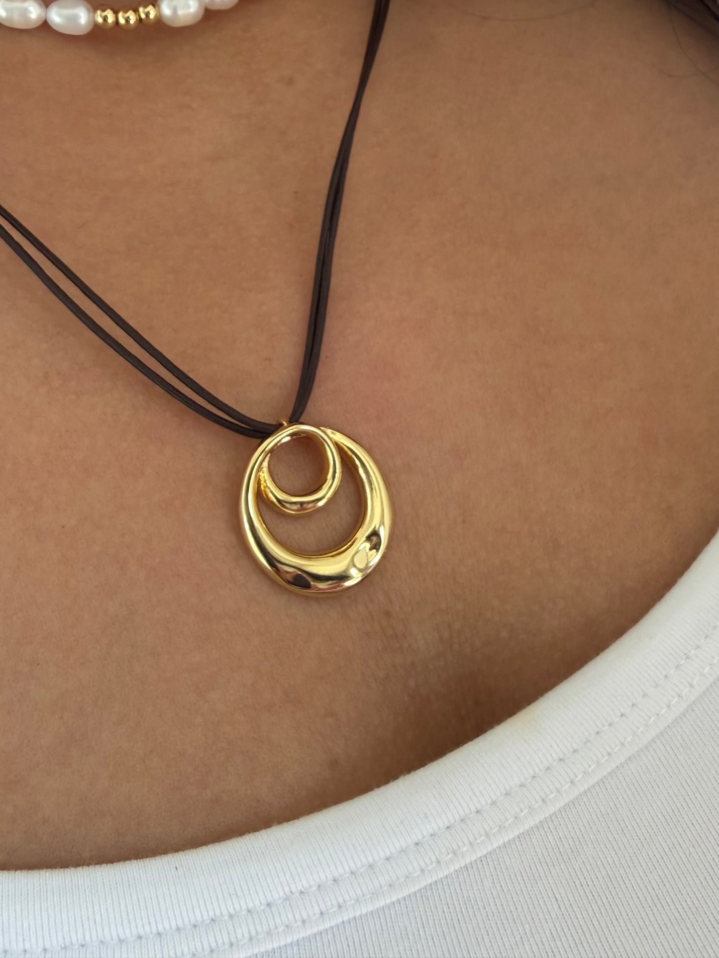 DOVE NECKLACE