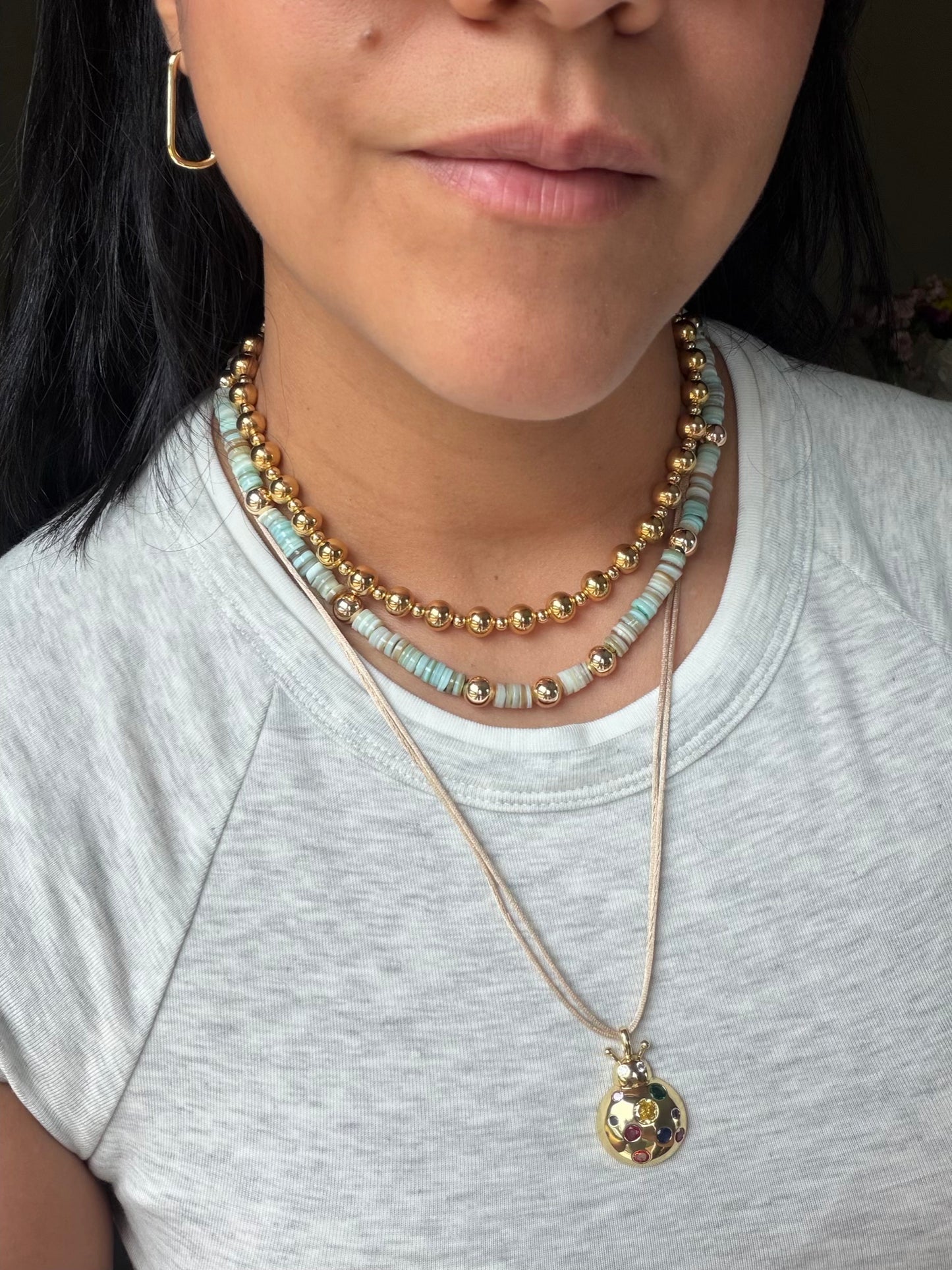 NACRE NECKLACE