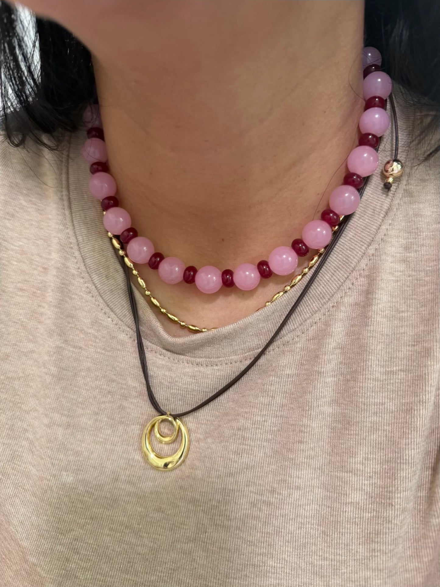 PINK BUBBLE NECKLACE