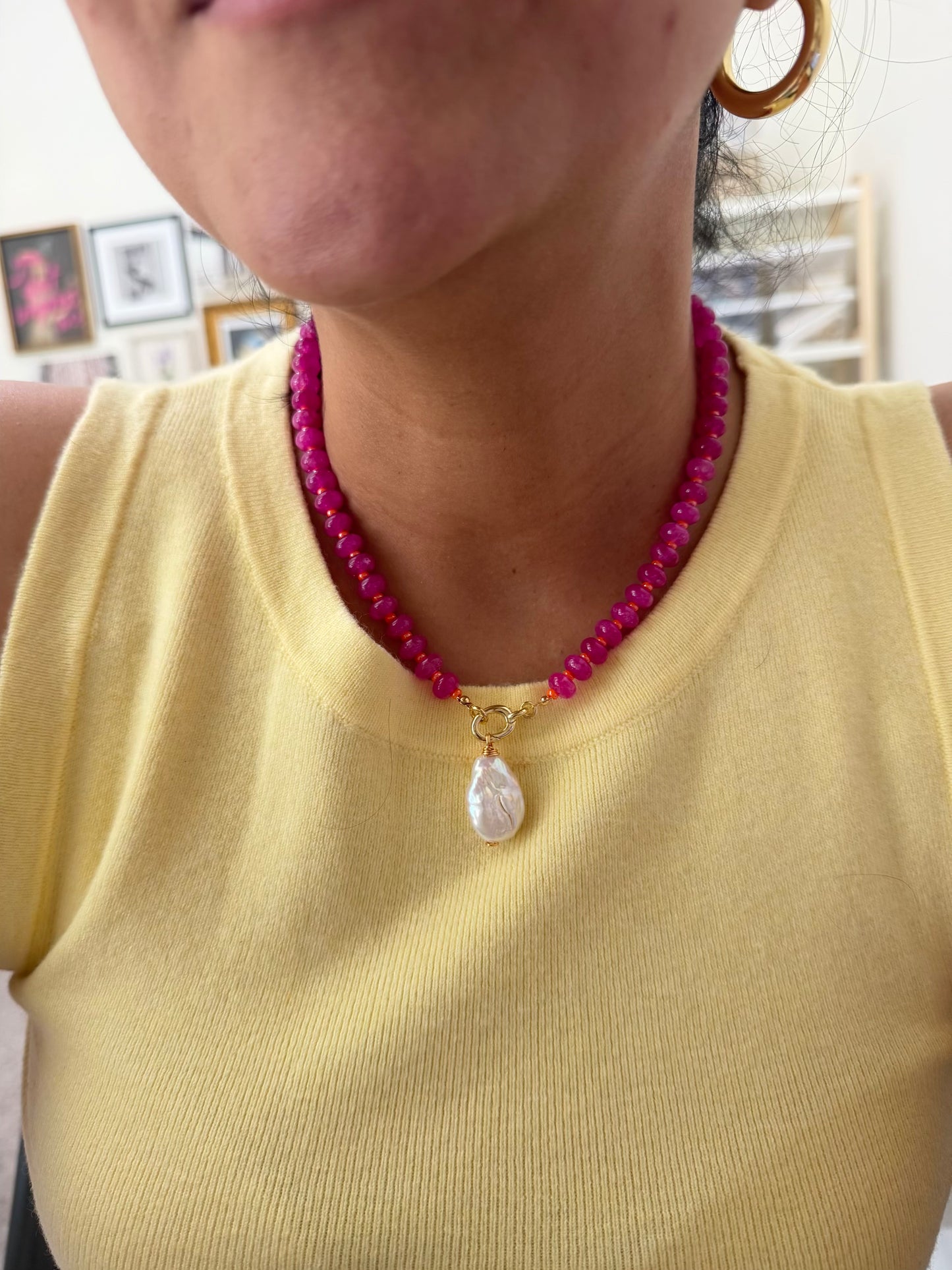 PINK ELECTRIC NECKLACE