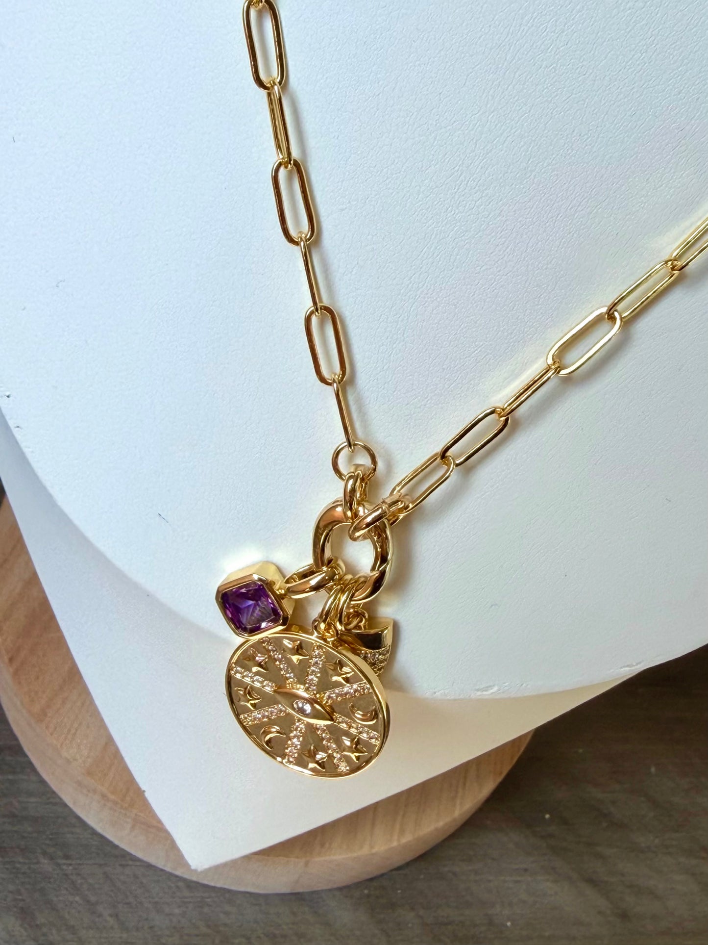 MAGIC AMULET NECKLACE