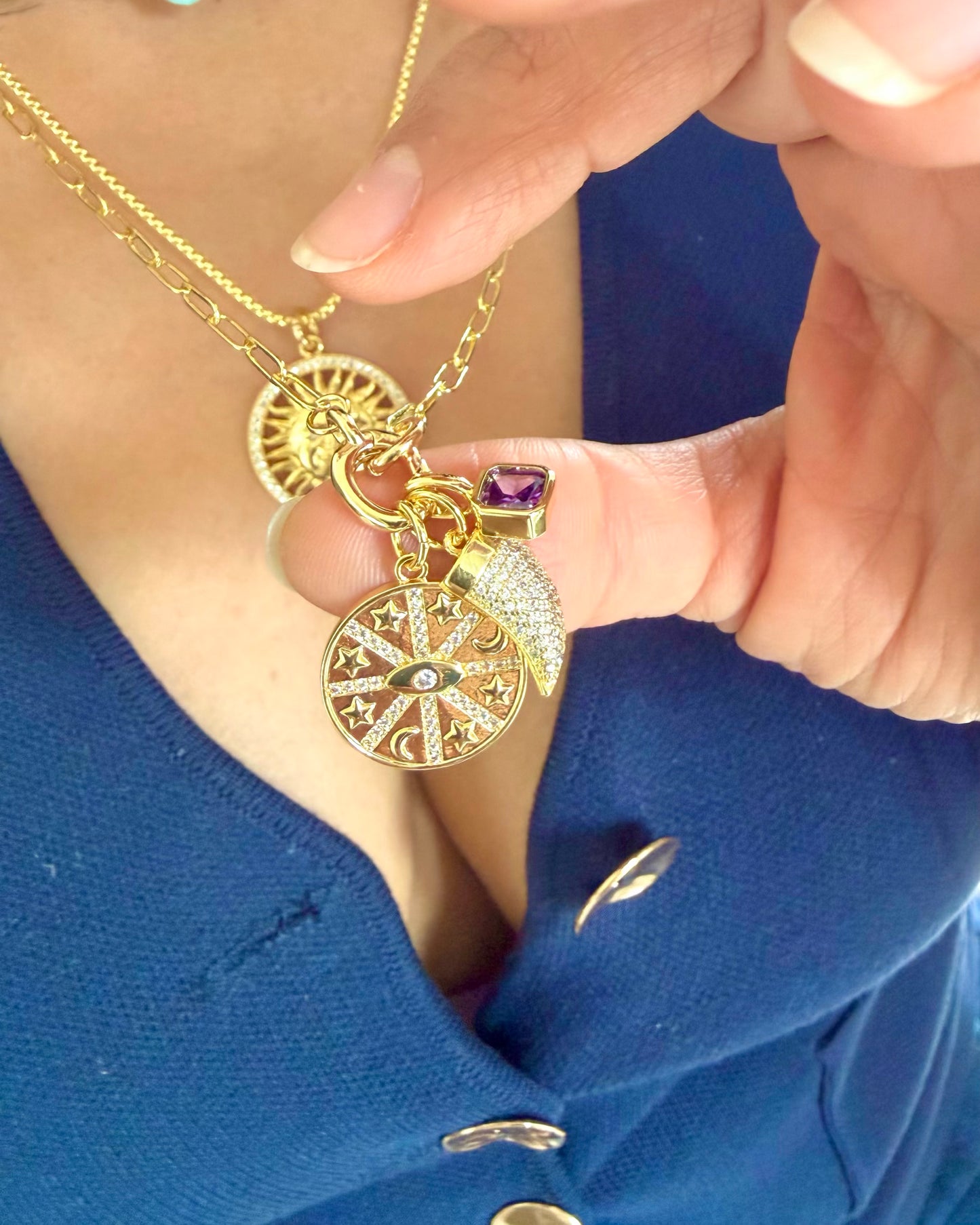 MAGIC AMULET NECKLACE