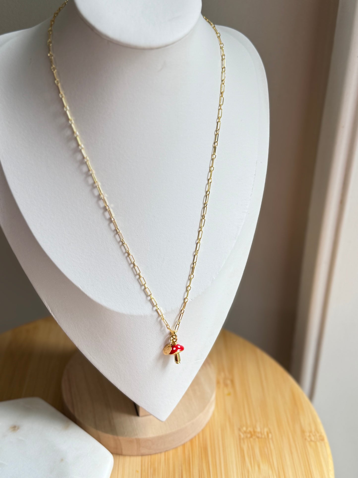 MUSHROOMS NECKLACE