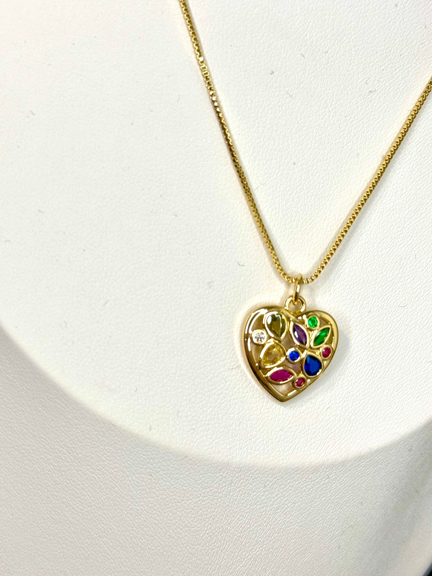 COLORED HEART NECKLACE