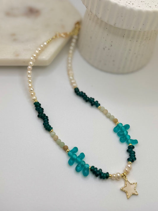 BORA NECKLACE