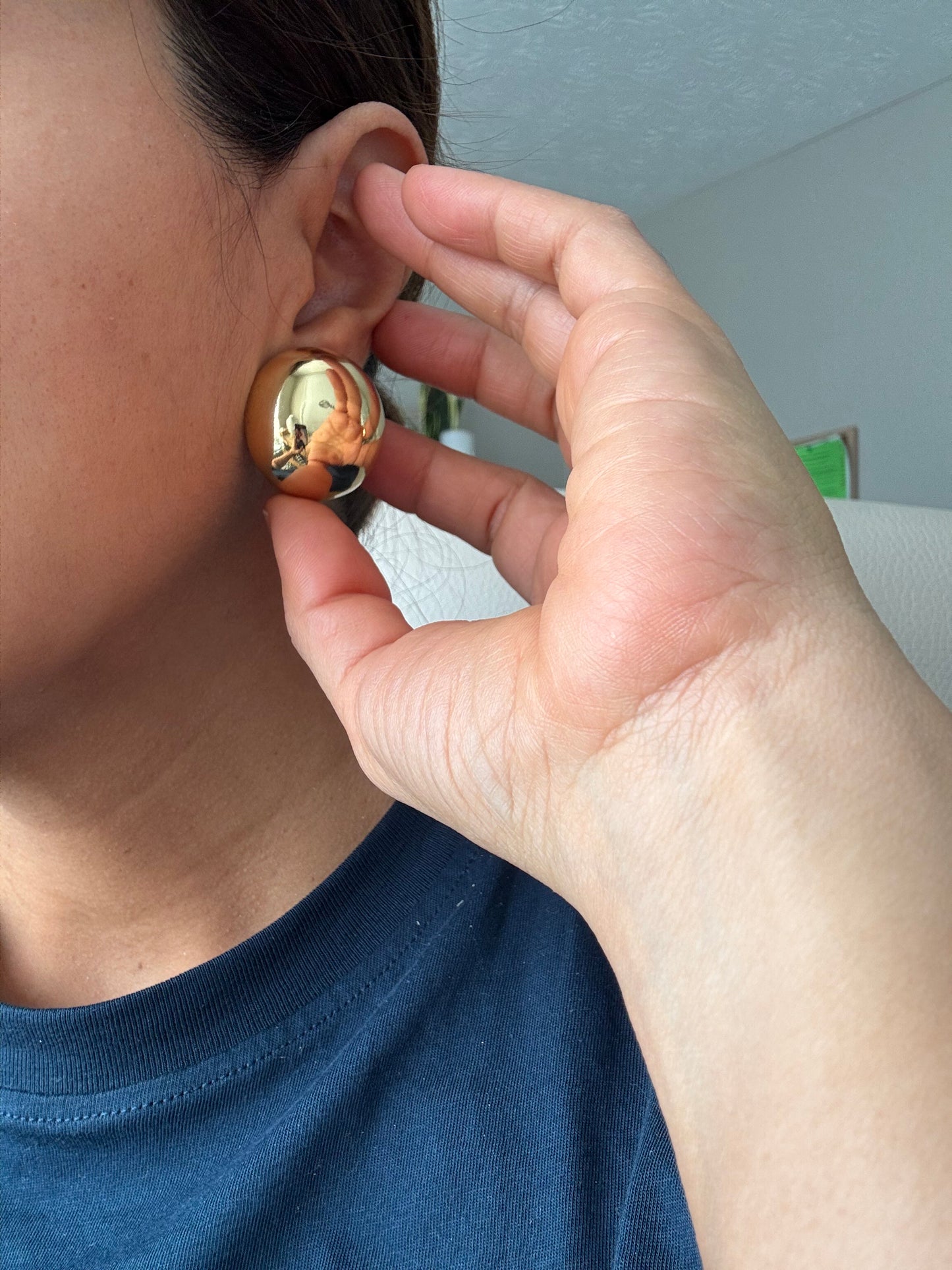 BALL GOLD EARRING