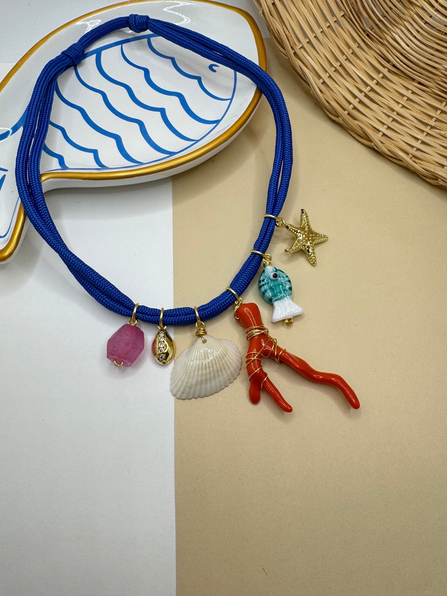 AROWANA NECKLACE