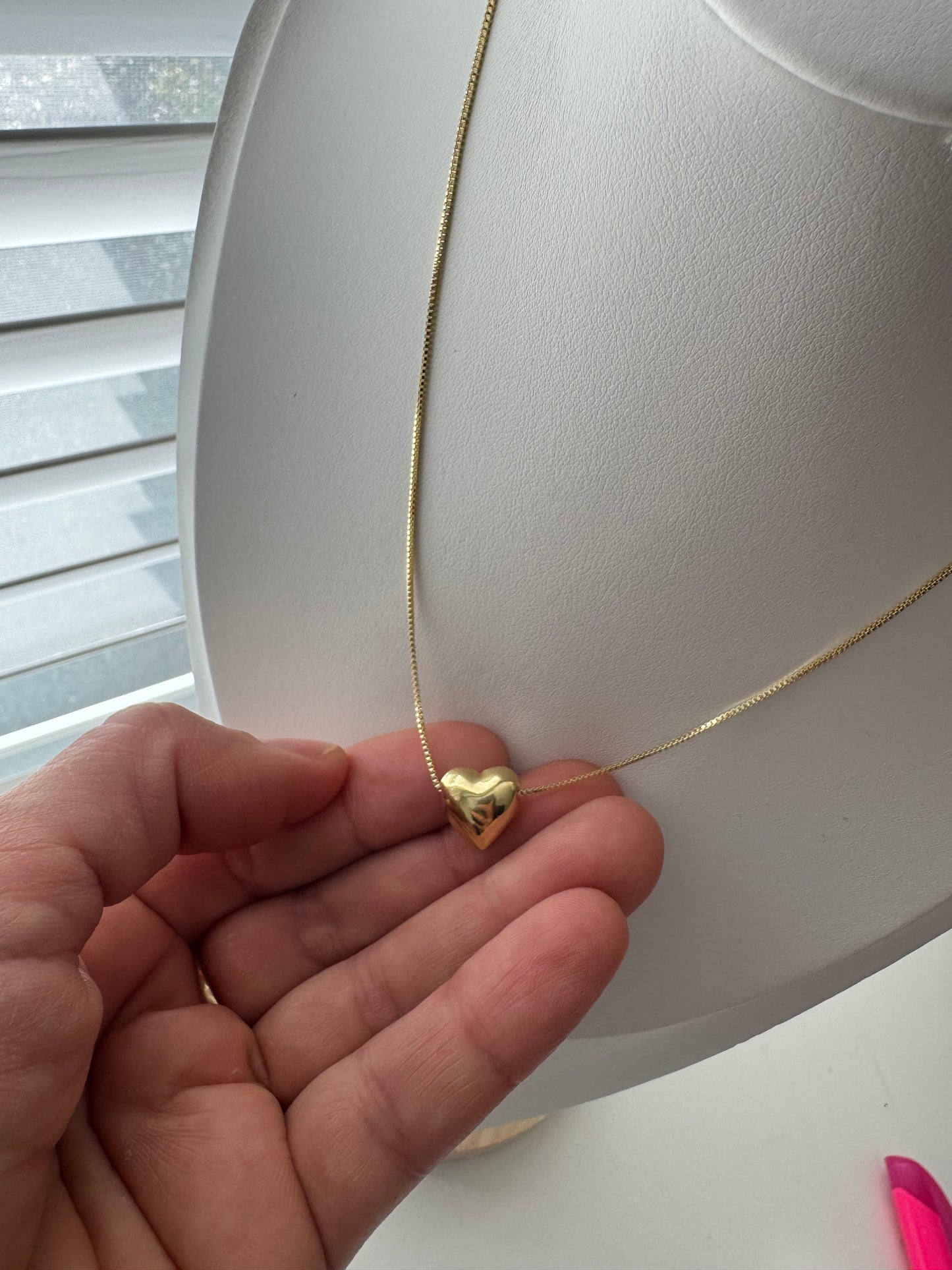 NECKLACE MEDIUM LOVE