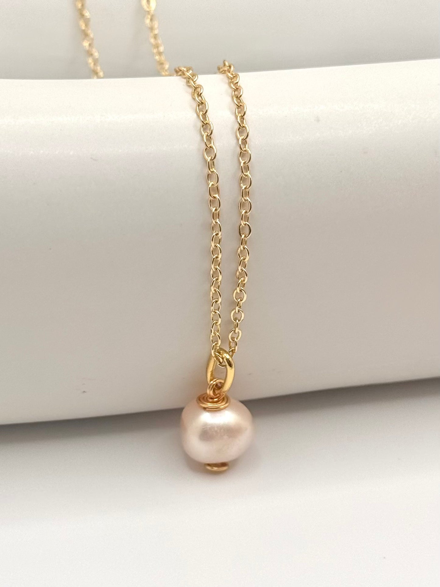 NECKLACE UNIQUE PEARL